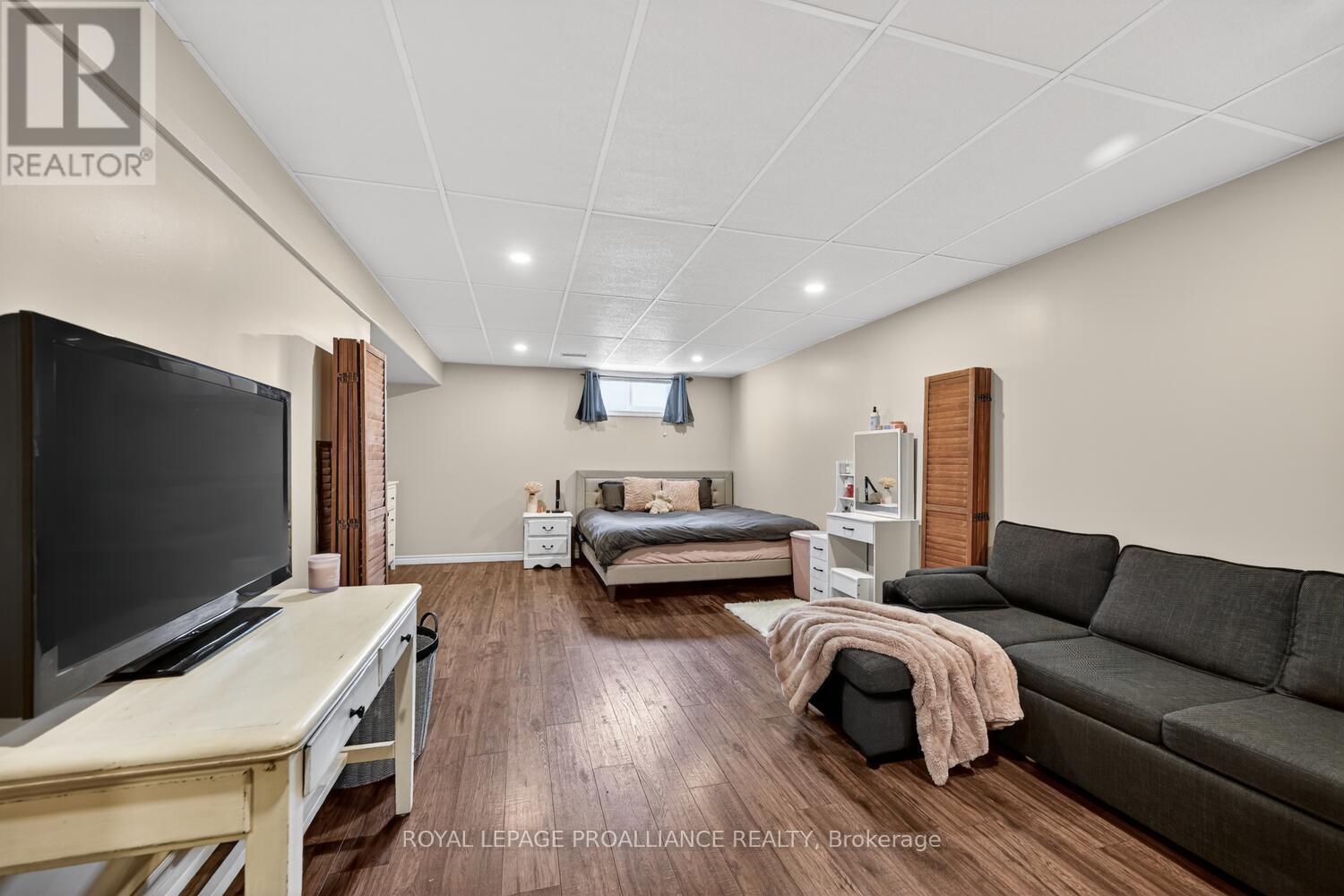 5500 Meadowbrook Drive, South Dundas, Ontario  K0E 1K0 - Photo 22 - X12956556