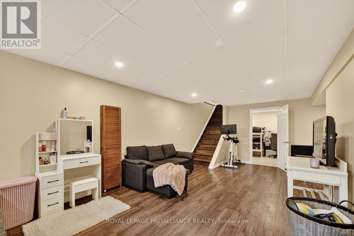 5500 Meadowbrook Drive, South Dundas, Ontario  K0E 1K0 - Photo 25 - X12956556