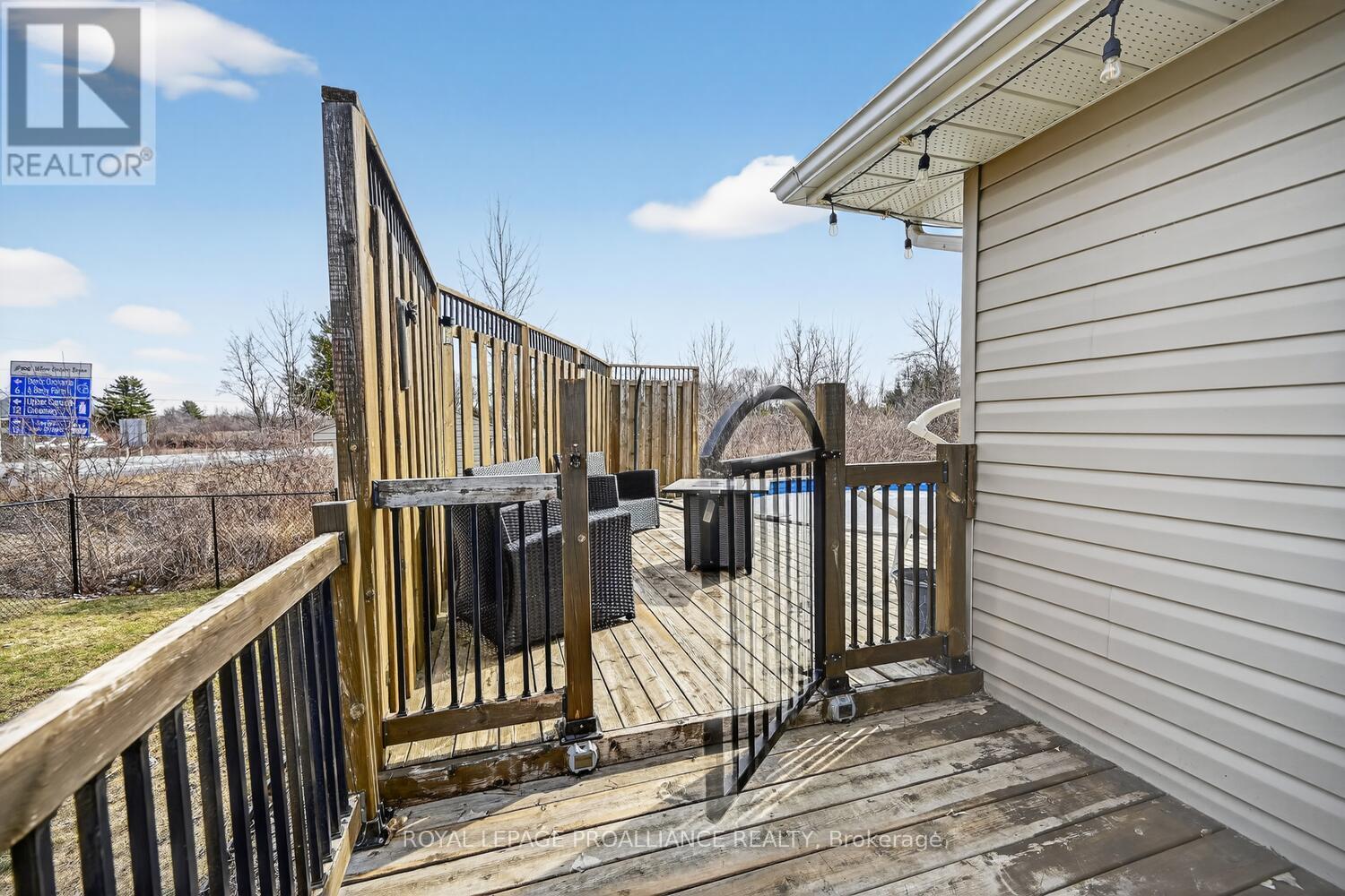 5500 Meadowbrook Drive, South Dundas, Ontario  K0E 1K0 - Photo 34 - X12956556