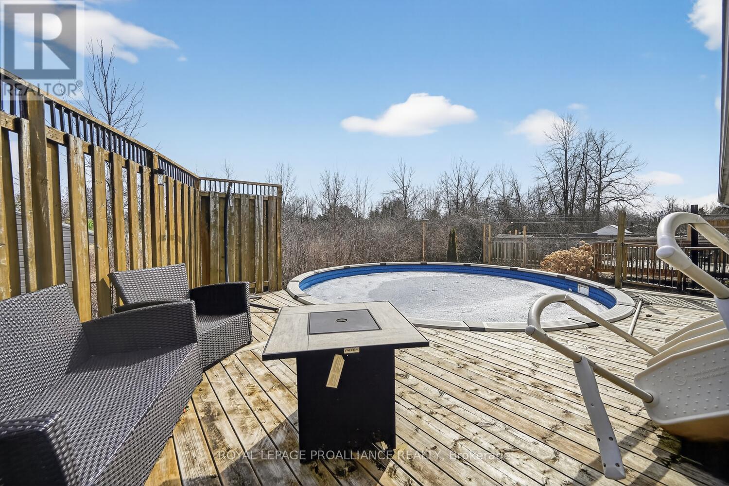 5500 Meadowbrook Drive, South Dundas, Ontario  K0E 1K0 - Photo 35 - X12956556