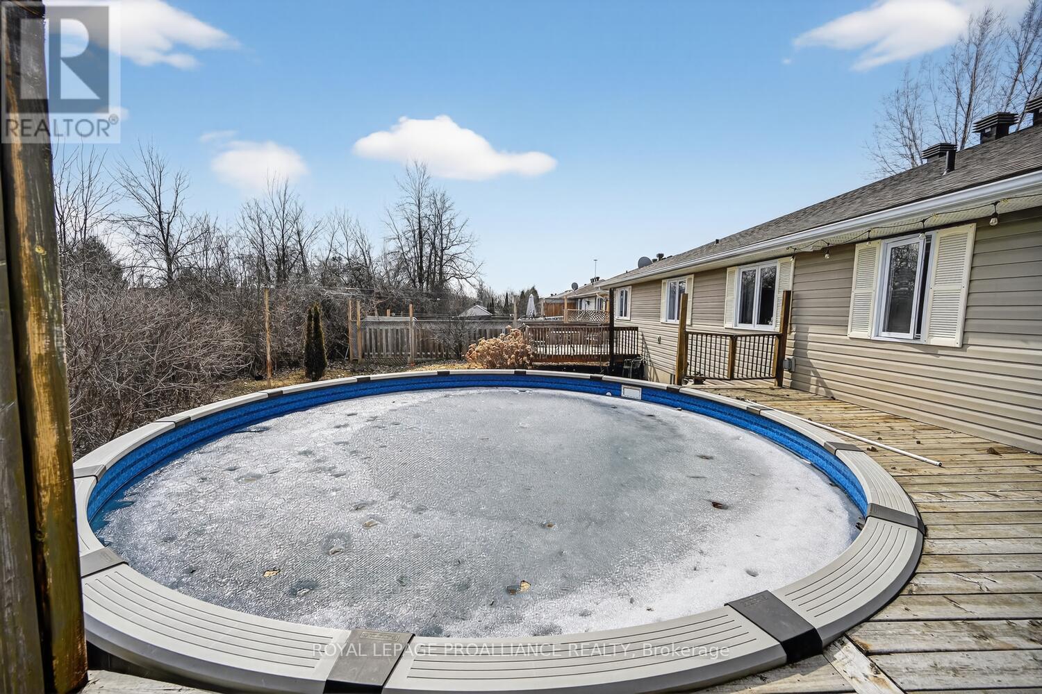 5500 Meadowbrook Drive, South Dundas, Ontario  K0E 1K0 - Photo 36 - X12956556