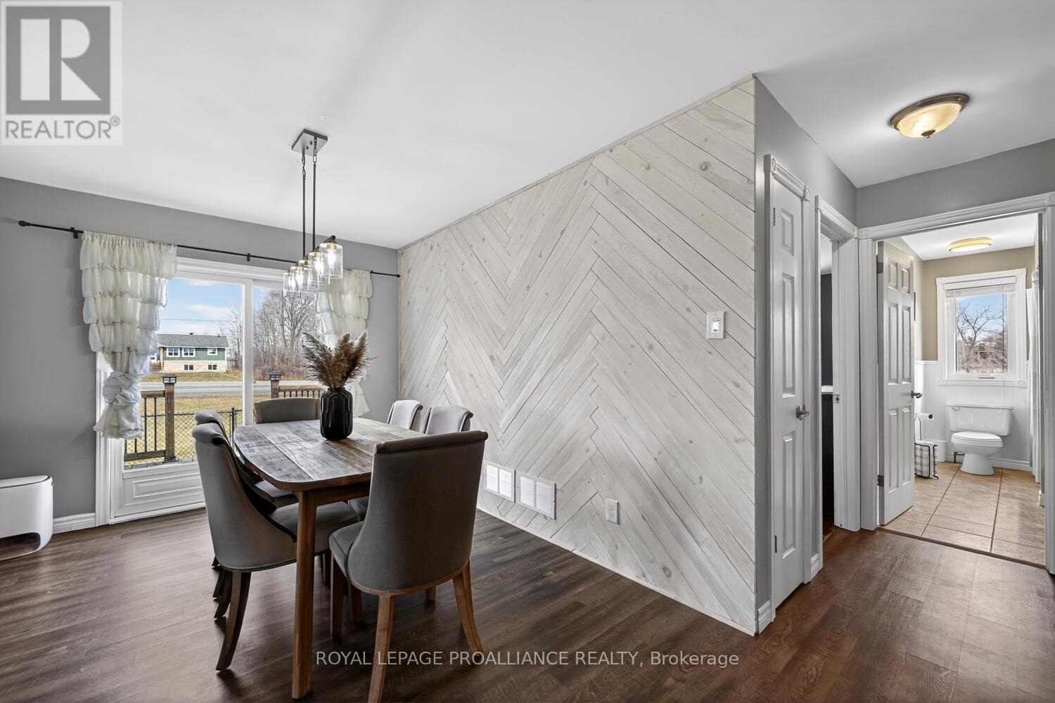 5500 Meadowbrook Drive, South Dundas, Ontario  K0E 1K0 - Photo 9 - X12956556