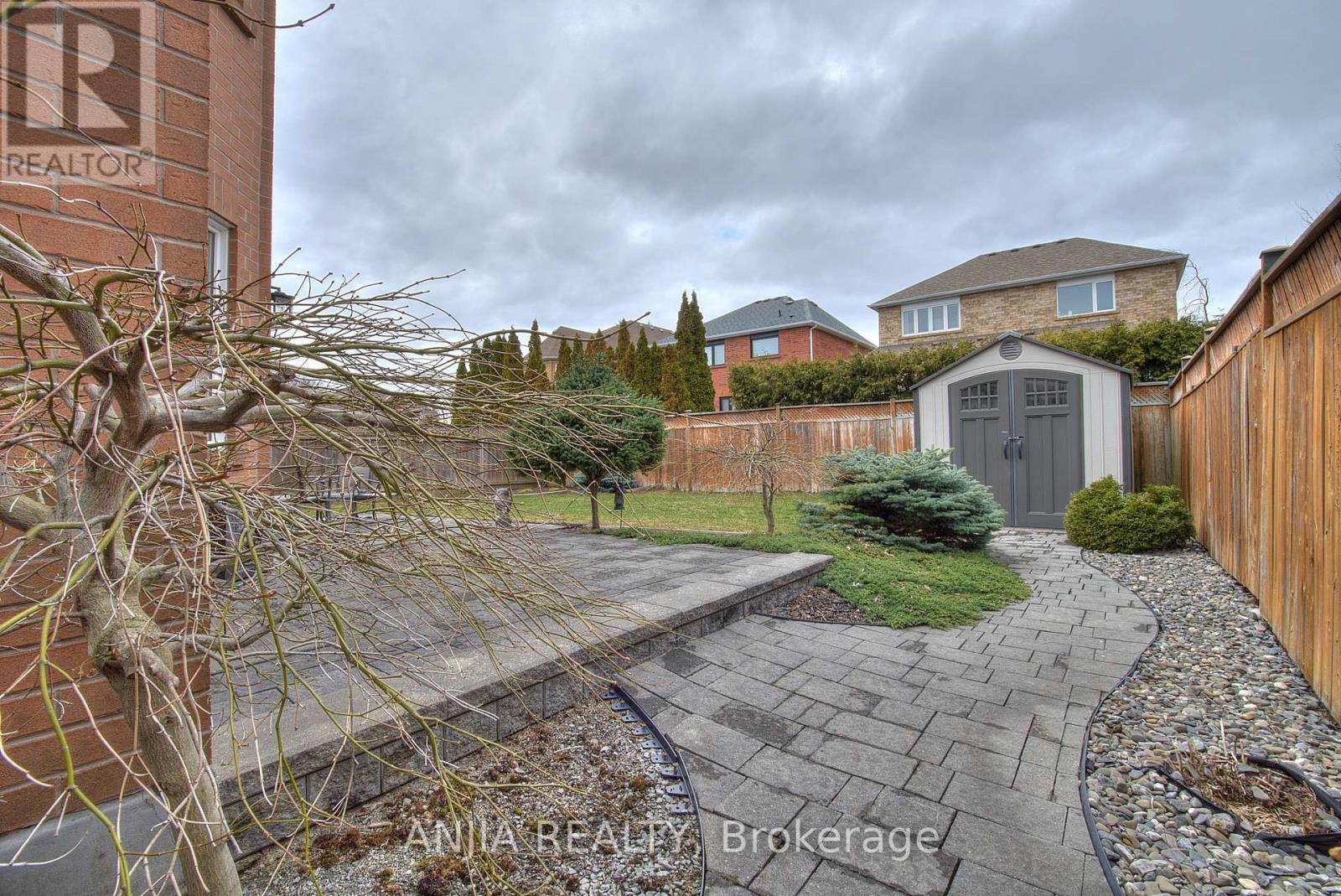 8 Twin Streams Road, Whitby, Ontario  L1P 1P1 - Photo 17 - E12948594