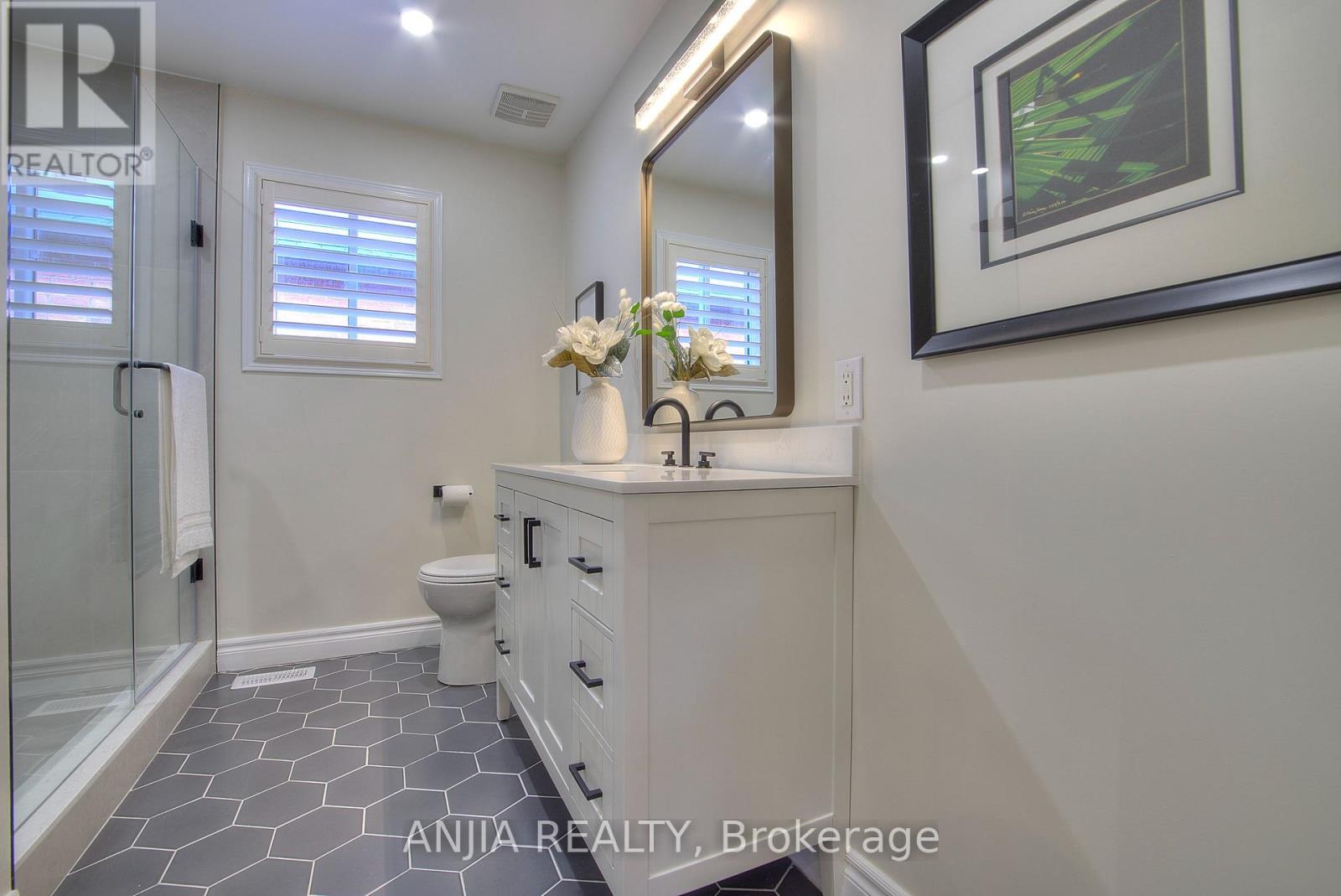 8 Twin Streams Road, Whitby, Ontario  L1P 1P1 - Photo 33 - E12948594