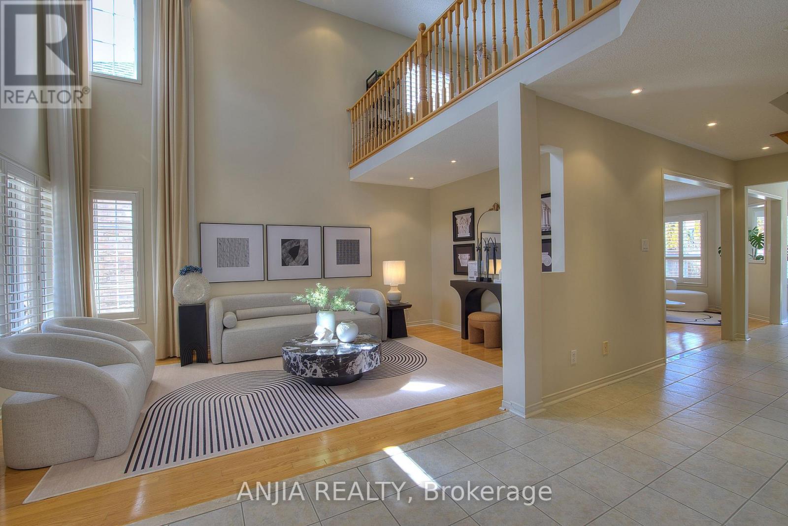 8 Twin Streams Road, Whitby, Ontario  L1P 1P1 - Photo 2 - E12948594