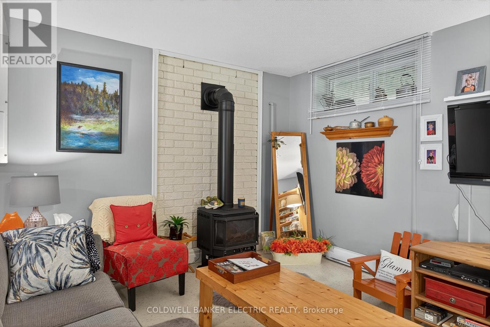 1352 County Rd 49 Road, Kawartha Lakes, Ontario  K0M 1A0 - Photo 35 - X12947458