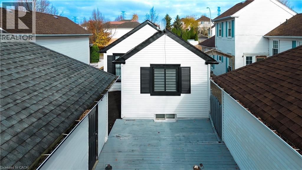 133 Wake Robin Drive, Kitchener, Ontario  N2E 3L6 - Photo 5 - 40817600