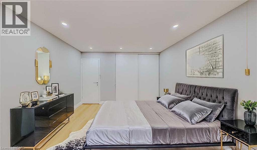 133 Wake Robin Drive, Kitchener, Ontario  N2E 3L6 - Photo 6 - 40817600