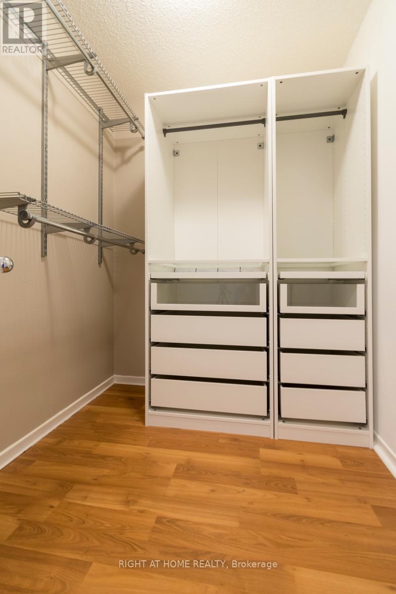 504 - 1055 Bay Street, Toronto, Ontario  M5S 3A3 - Photo 19 - C12956550