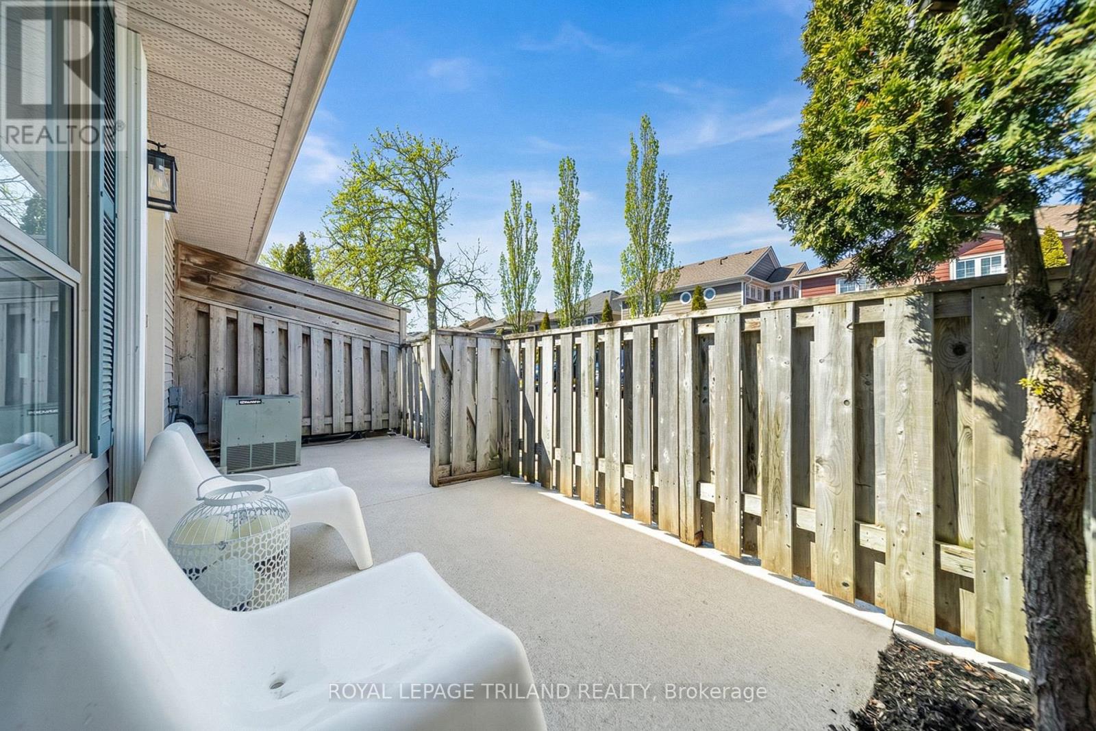 7 - 8 Oak Street, Lambton Shores, Ontario  N0M 1T0 - Photo 12 - X12956574