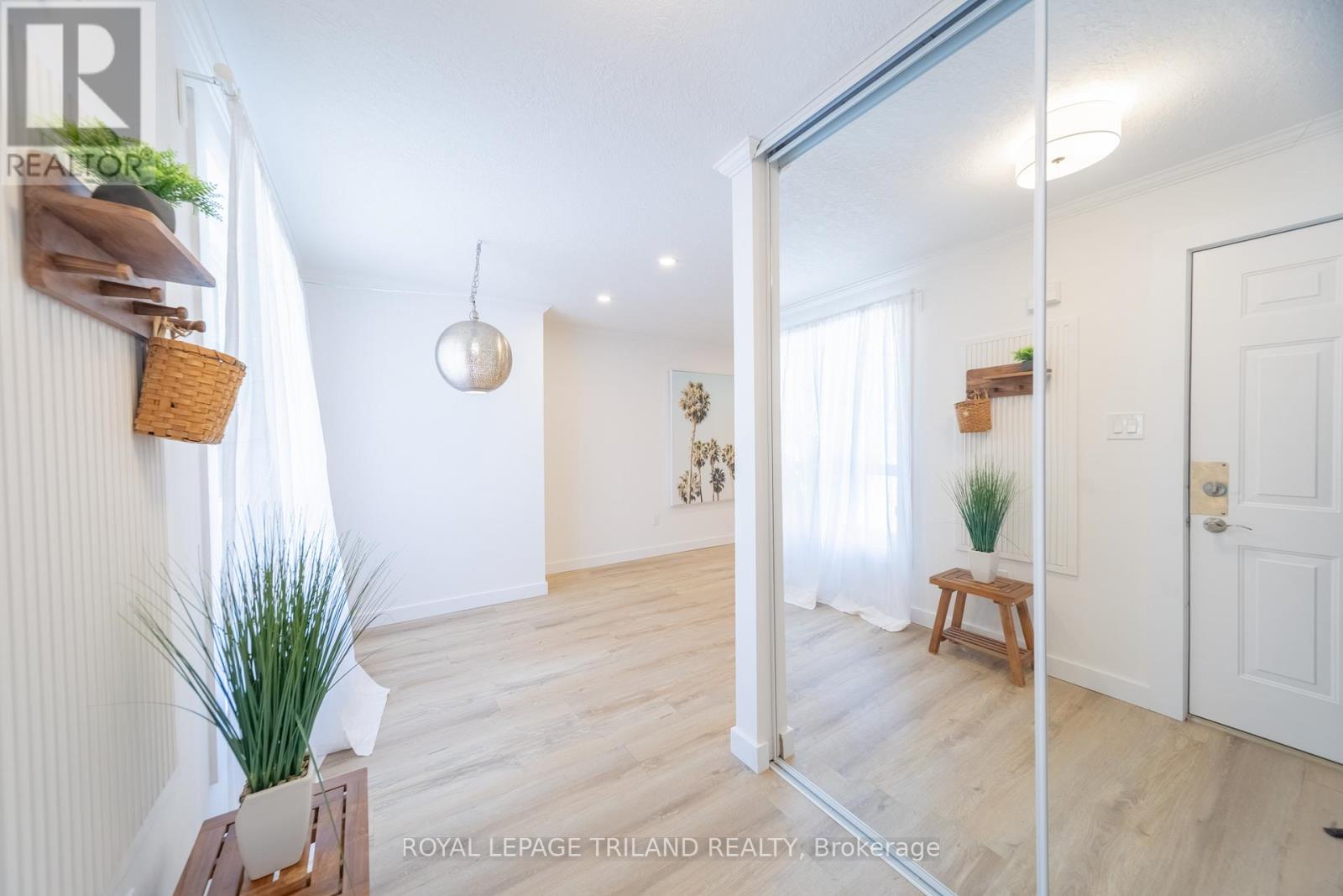 7 - 8 Oak Street, Lambton Shores, Ontario  N0M 1T0 - Photo 15 - X12956574