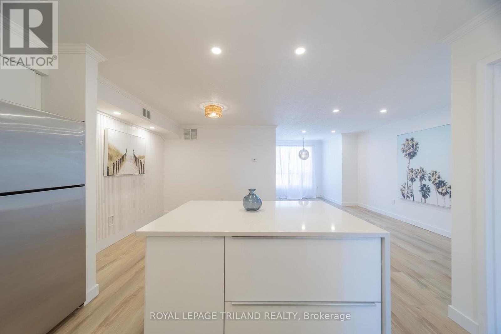 7 - 8 Oak Street, Lambton Shores, Ontario  N0M 1T0 - Photo 27 - X12956574