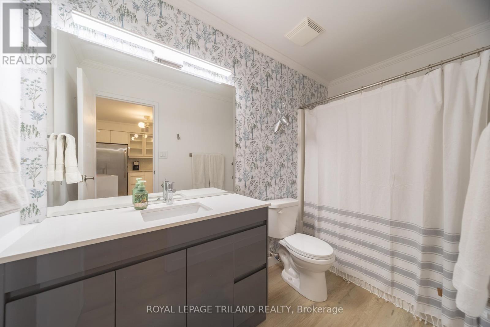 7 - 8 Oak Street, Lambton Shores, Ontario  N0M 1T0 - Photo 33 - X12956574