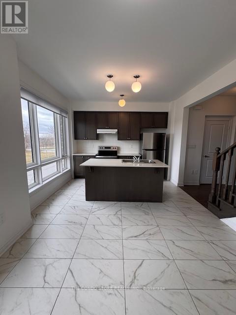 19 Haydock Way, Whitby, Ontario  L1N 0M6 - Photo 4 - E12956560