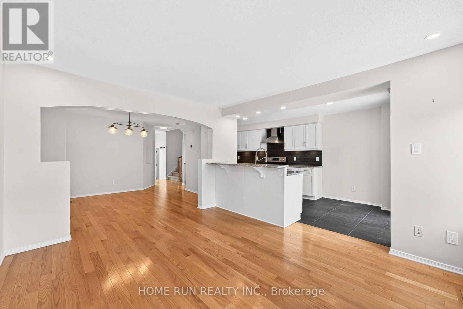 80 Goldridge Drive, Ottawa, Ontario  K2T 1E9 - Photo 11 - X12956558