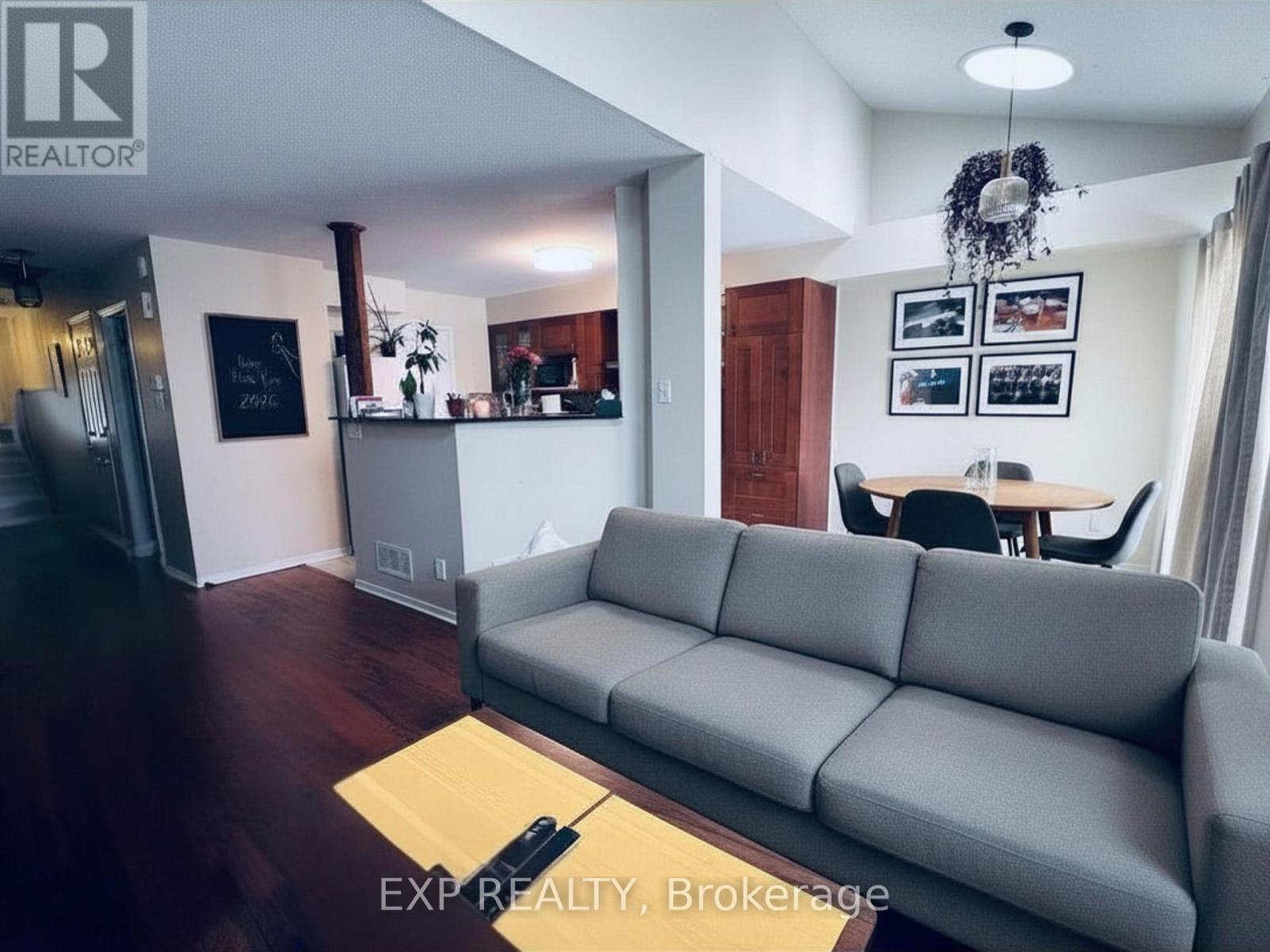 1741 Jobin Crescent, Ottawa, Ontario  K1J 1C4 - Photo 8 - X12956572