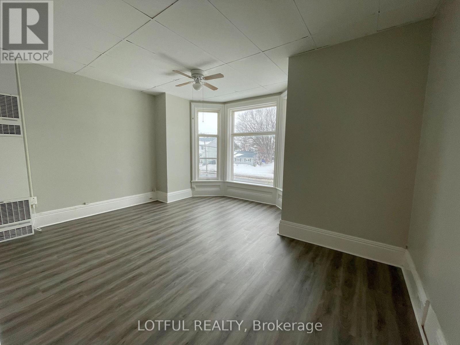 33 Lakeshore Drive, South Dundas, Ontario  K0C 1X0 - Photo 14 - X12956578