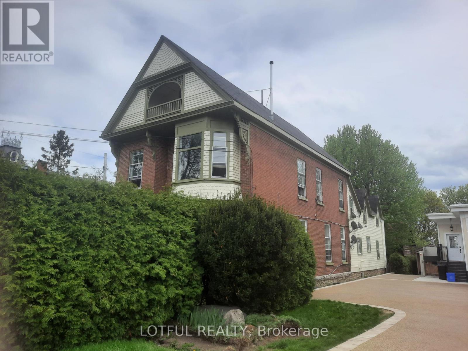 33 Lakeshore Drive, South Dundas, Ontario  K0C 1X0 - Photo 2 - X12956578
