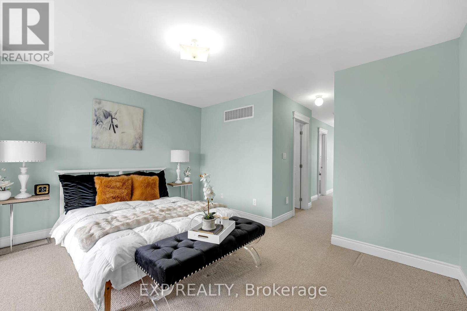 142 Hall Street, Richmond Hill, Ontario  L4C 4N8 - Photo 14 - N12956554