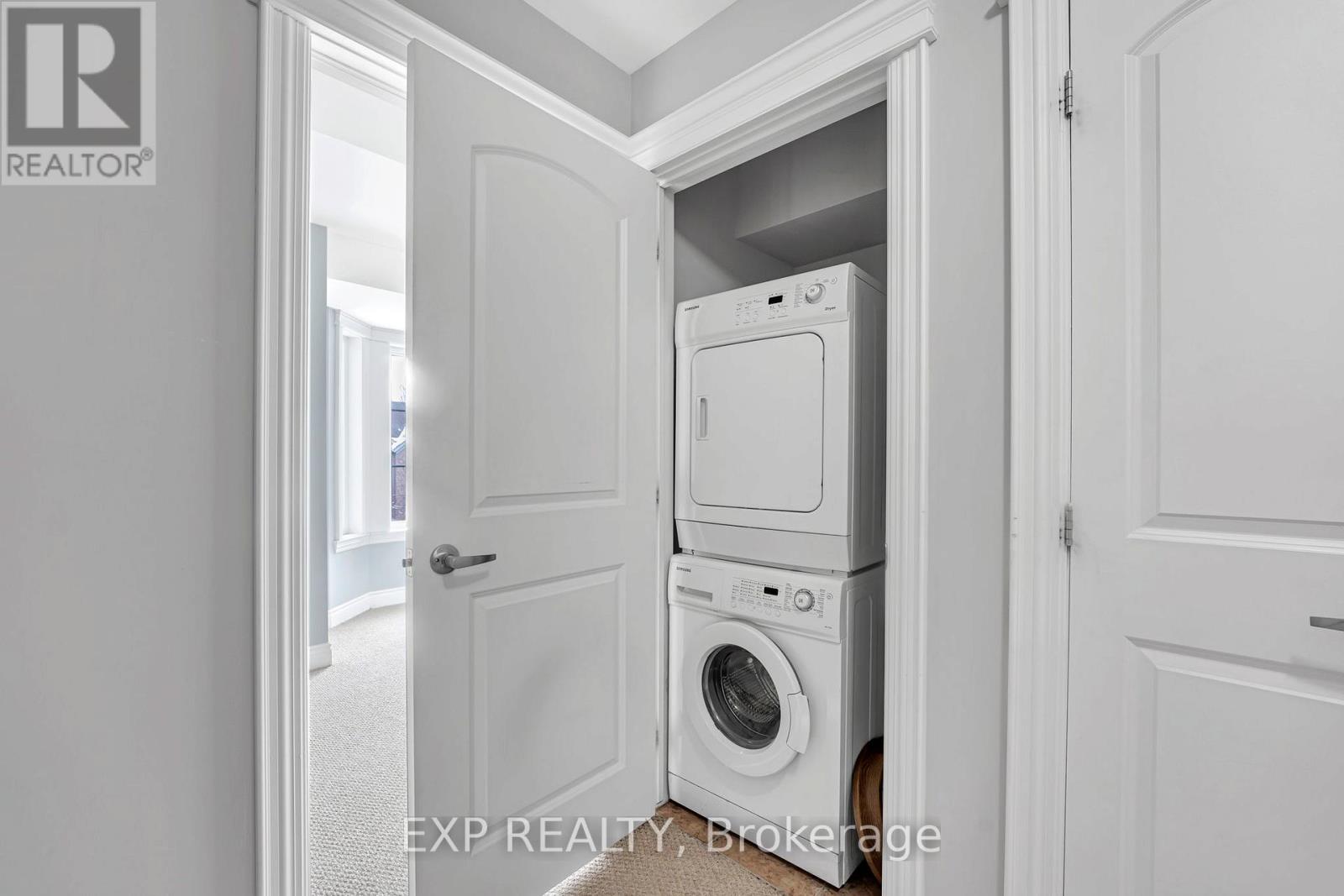 142 Hall Street, Richmond Hill, Ontario  L4C 4N8 - Photo 25 - N12956554