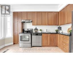 142 HALL STREET, Richmond Hill, Ontario