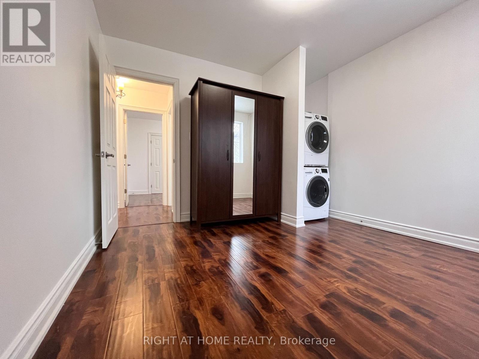 Upper - 195 Taylor Mills Drive N, Richmond Hill, Ontario  L4C 2T5 - Photo 13 - N12956564