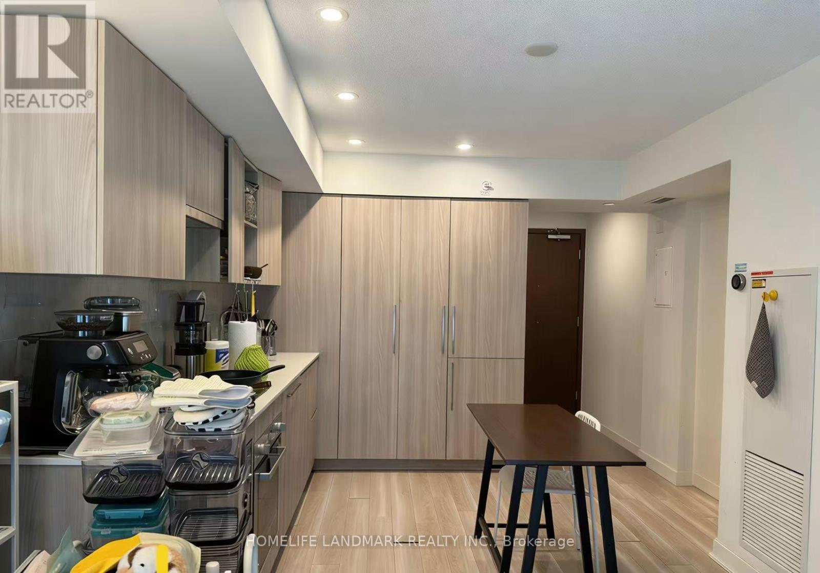 801 - 19 Bathurst Street, Toronto, Ontario  M5V 0N2 - Photo 9 - C12956580