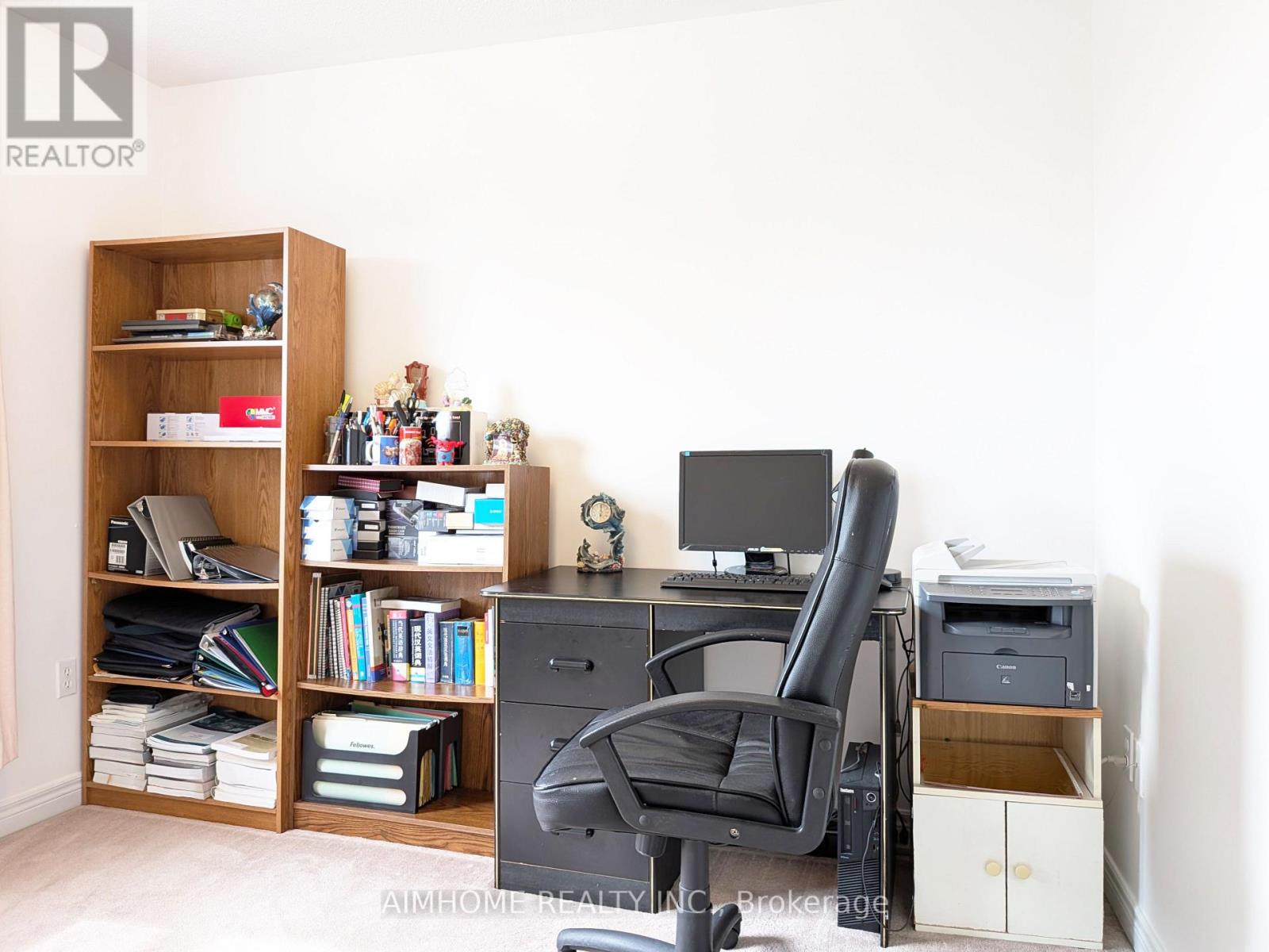 74 Sunway Square, Markham, Ontario  L3P 7X5 - Photo 23 - N12955456