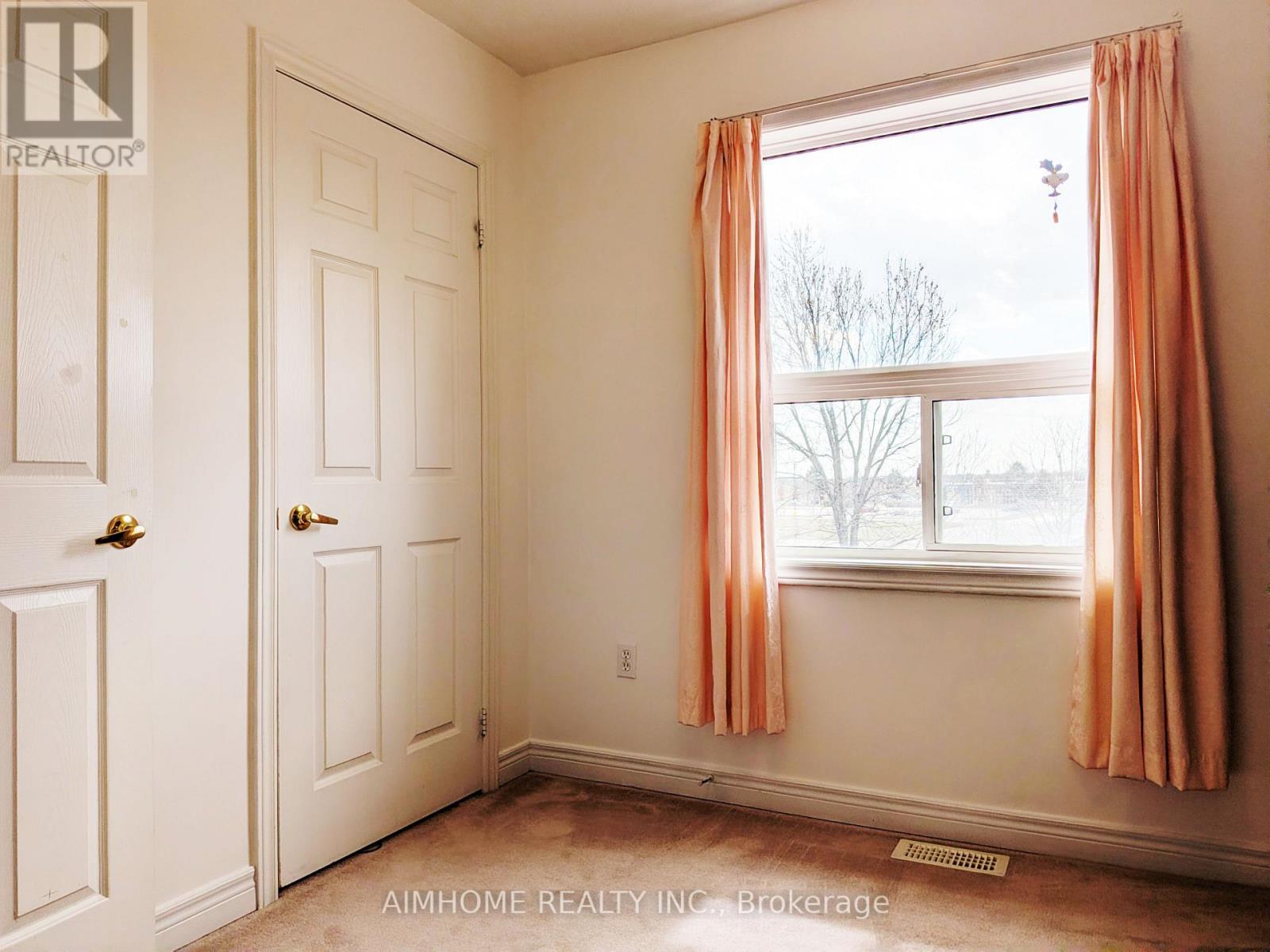 74 Sunway Square, Markham, Ontario  L3P 7X5 - Photo 25 - N12955456