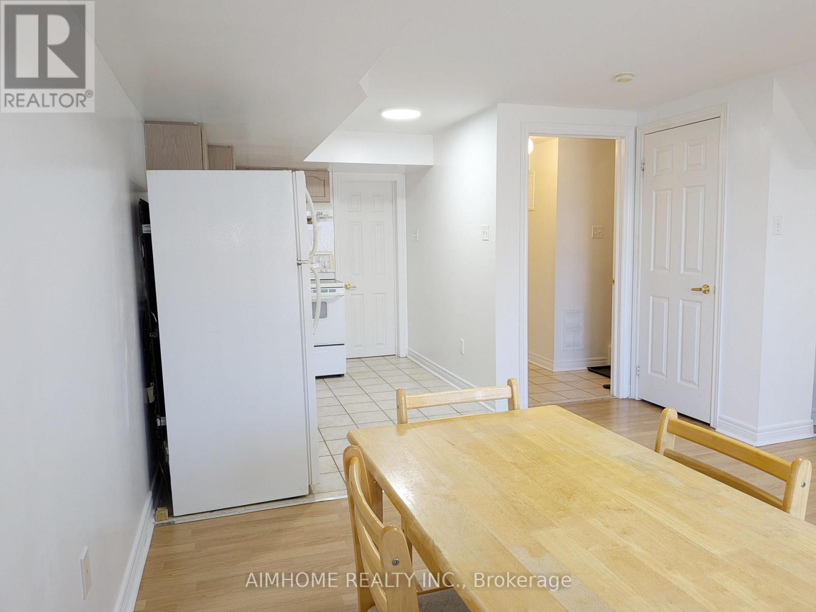 74 Sunway Square, Markham, Ontario  L3P 7X5 - Photo 34 - N12955456