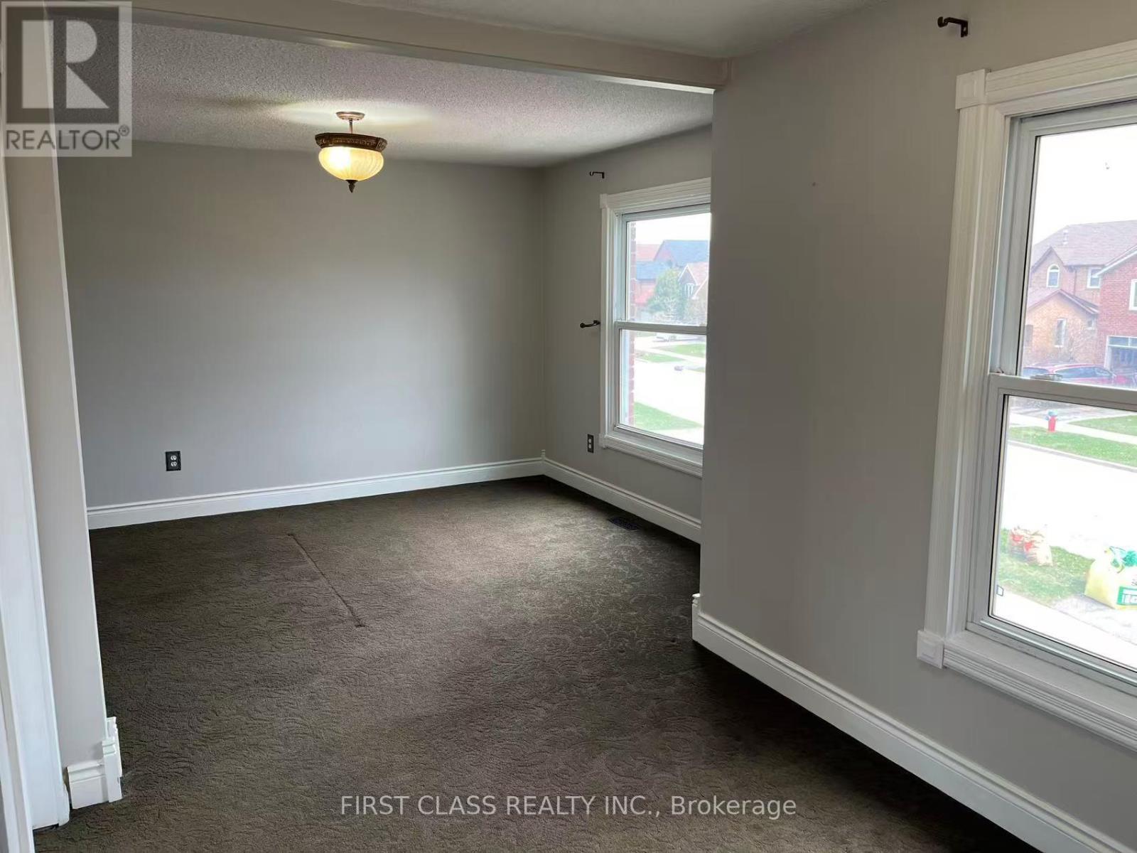 2222 Munn's Avenue, Oakville, Ontario  L6H 3M8 - Photo 11 - W12956562