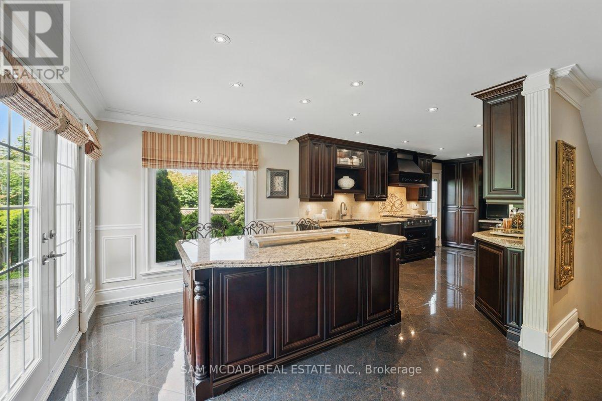 215 Anastasia Terrace, Mississauga, Ontario  L5B 3A5 - Photo 11 - W12956566