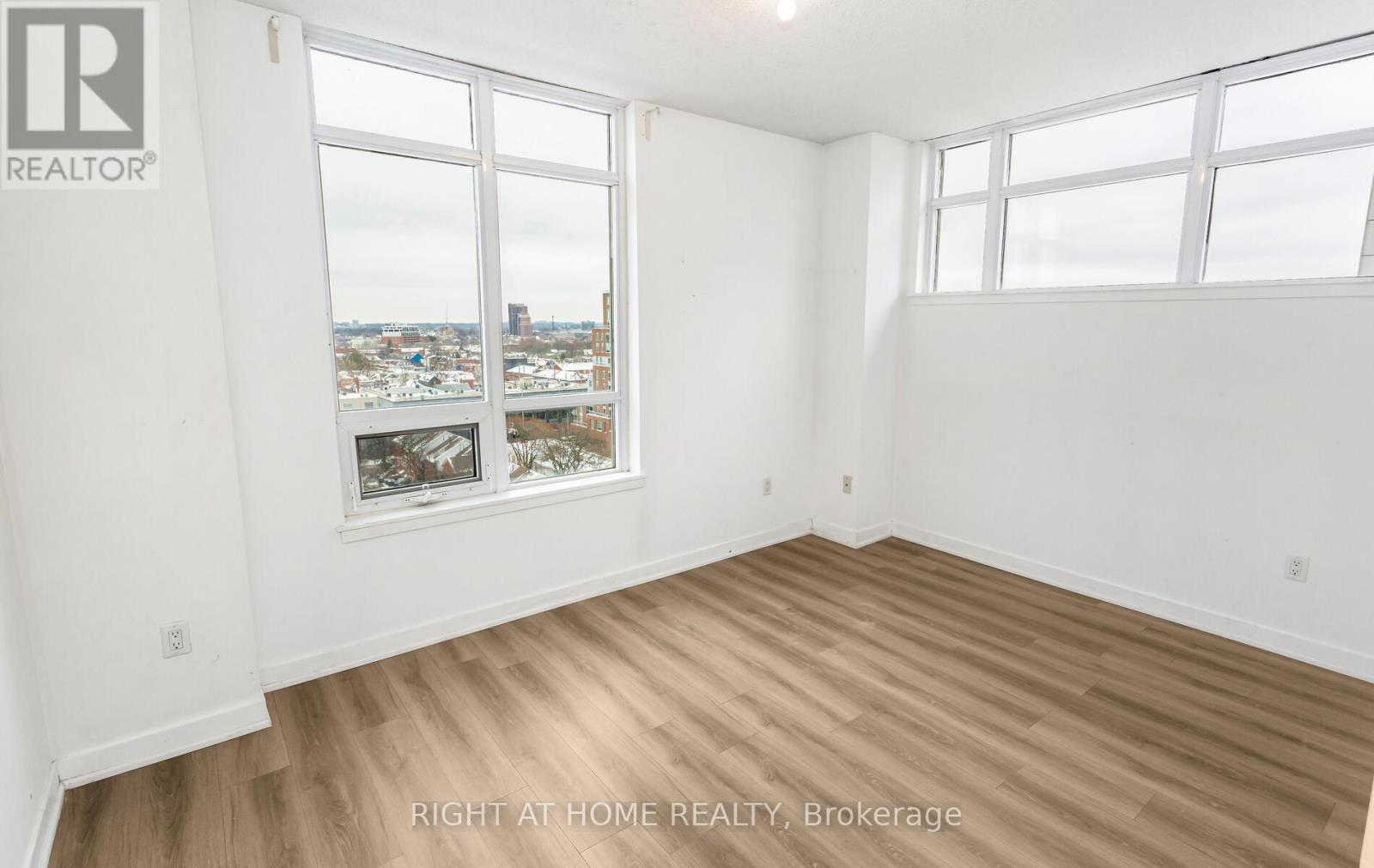 1115 - 812 Lansdowne Avenue, Toronto, Ontario  M6H 4K5 - Photo 15 - W12956570