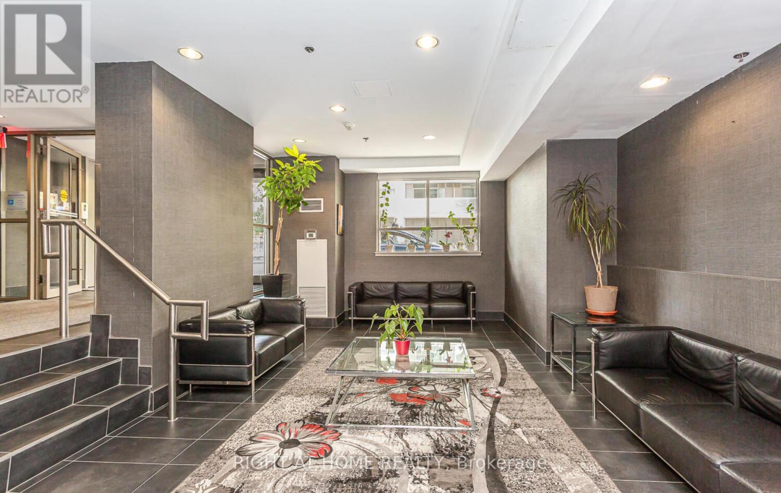 1115 - 812 Lansdowne Avenue, Toronto, Ontario  M6H 4K5 - Photo 5 - W12956570