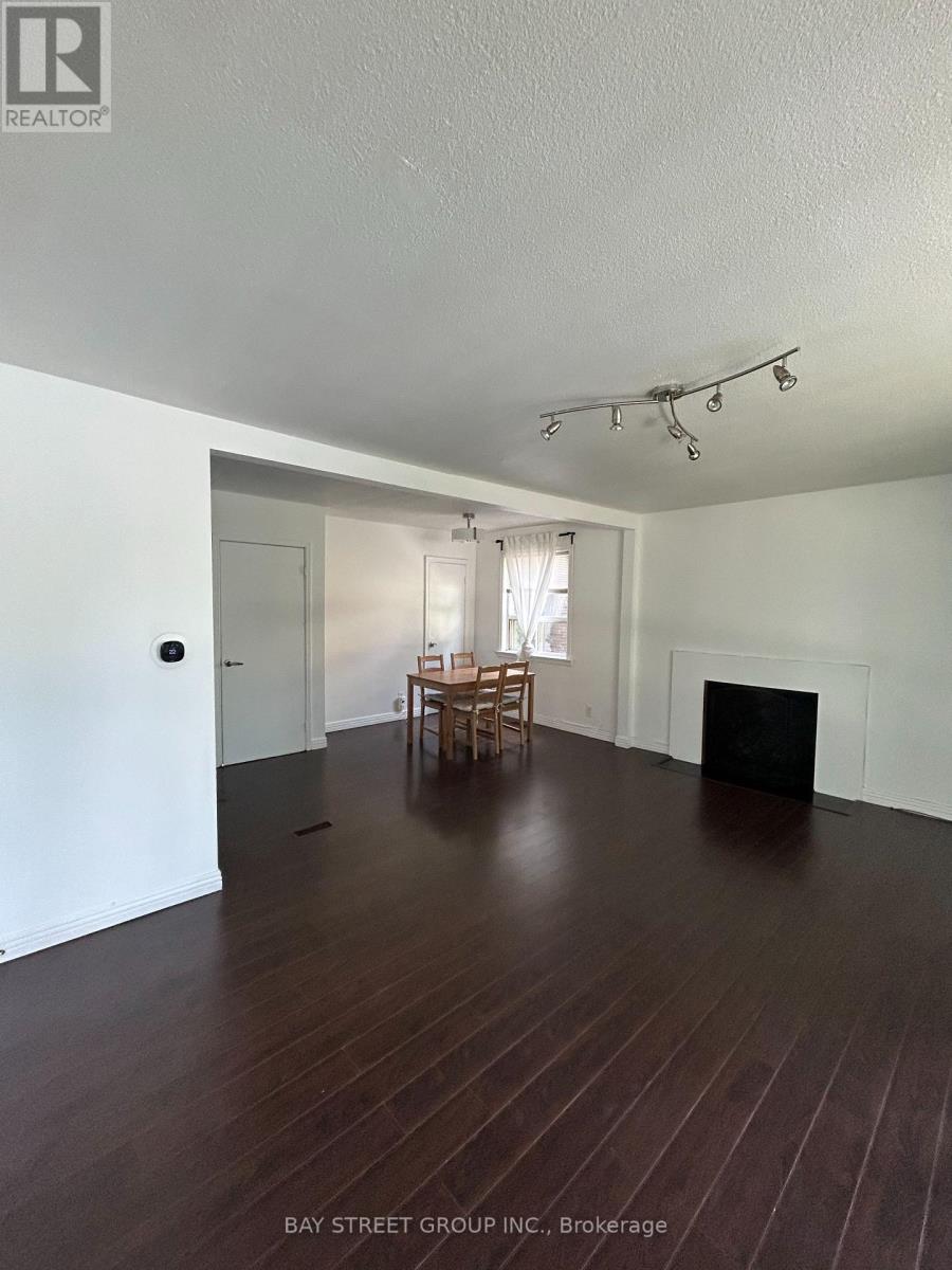 Main - 93 Cartier Crescent, Richmond Hill, Ontario  L4C 2N3 - Photo 6 - N12745904