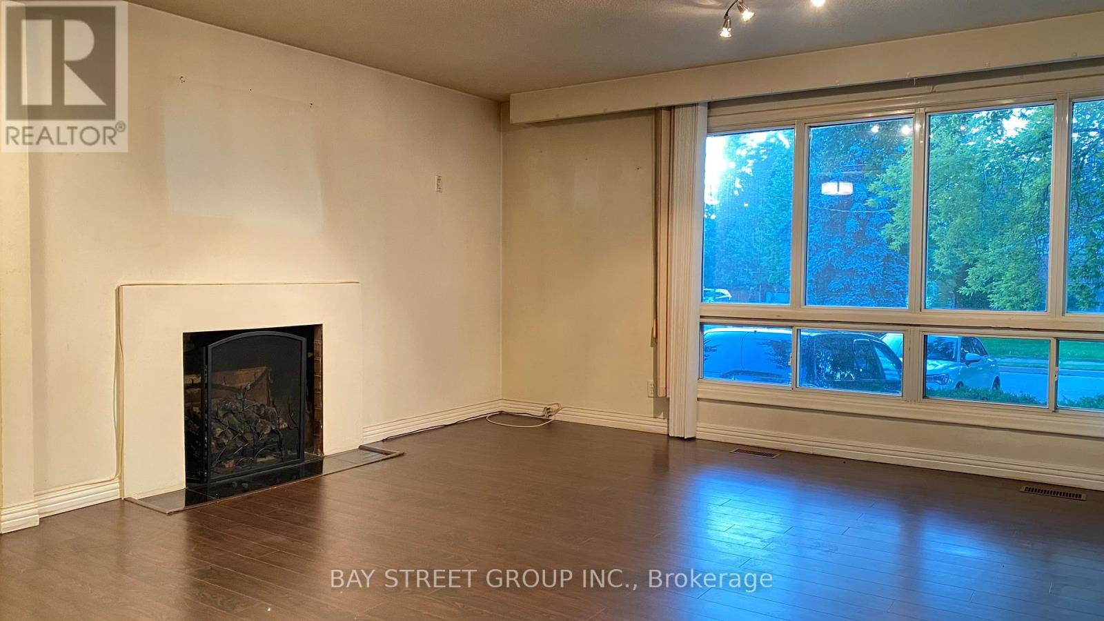 Main - 93 Cartier Crescent, Richmond Hill, Ontario  L4C 2N3 - Photo 3 - N12745904