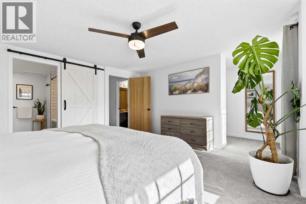 77 Point Drive NW, Calgary, Alberta  T3B 4V9 - Photo 24 - A2293043