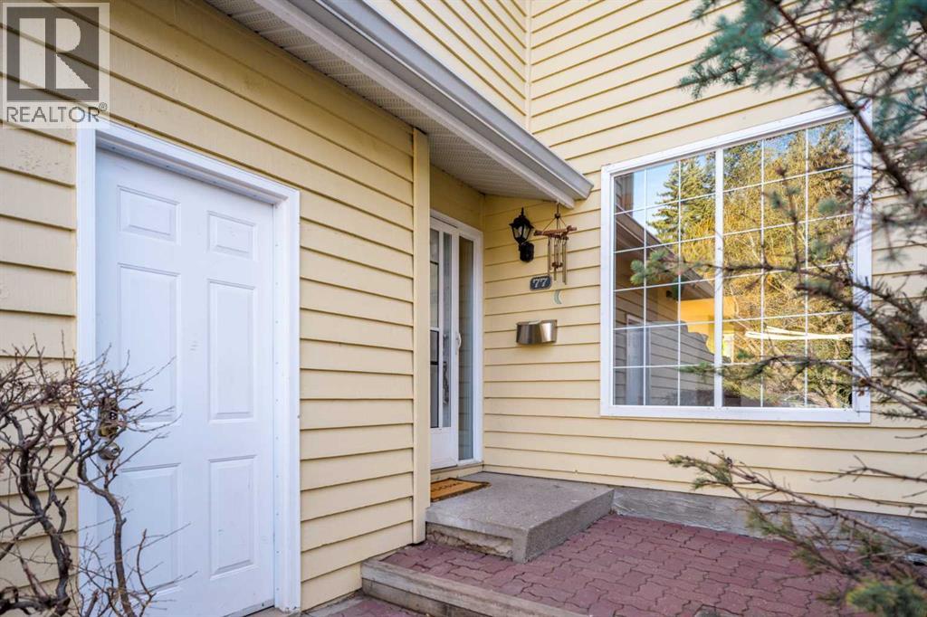 77 Point Drive NW, Calgary, Alberta  T3B 4V9 - Photo 46 - A2293043