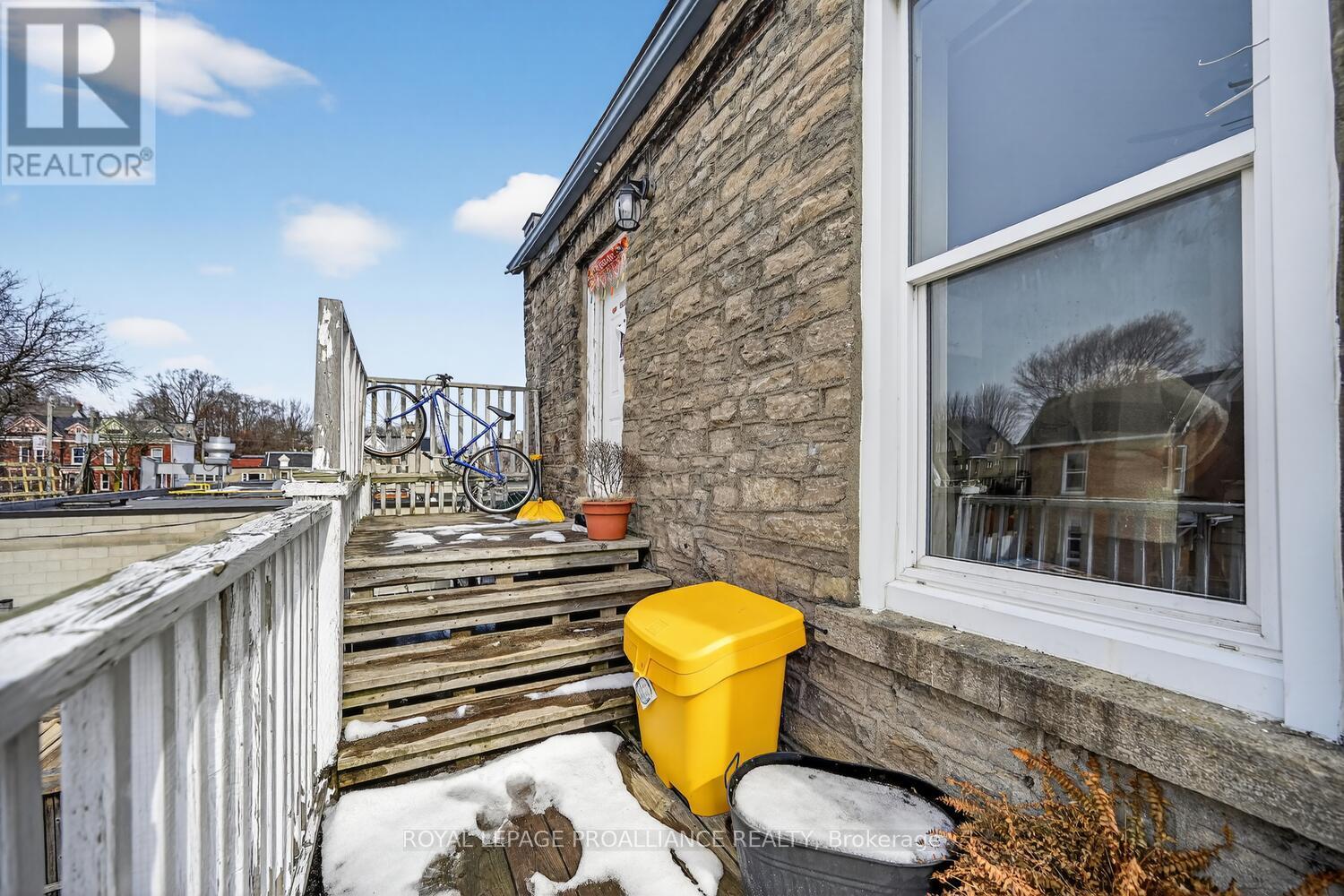 2 -42 King Street E, Brockville, Ontario  K6V 1B1 - Photo 10 - X12956588