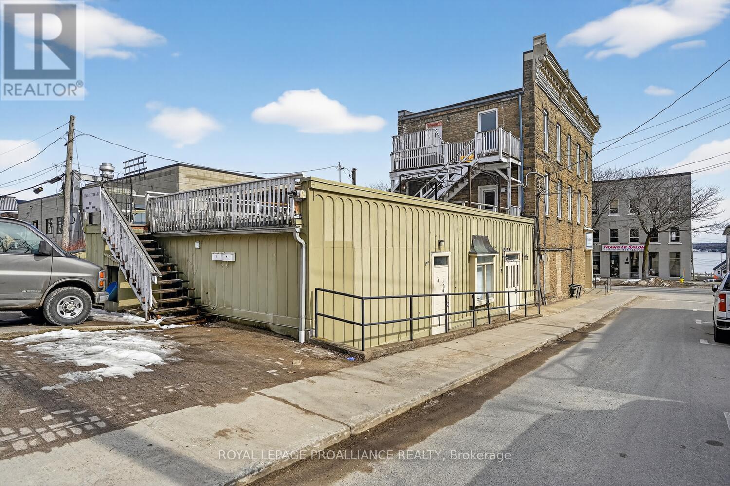 2 -42 King Street E, Brockville, Ontario  K6V 1B1 - Photo 12 - X12956588