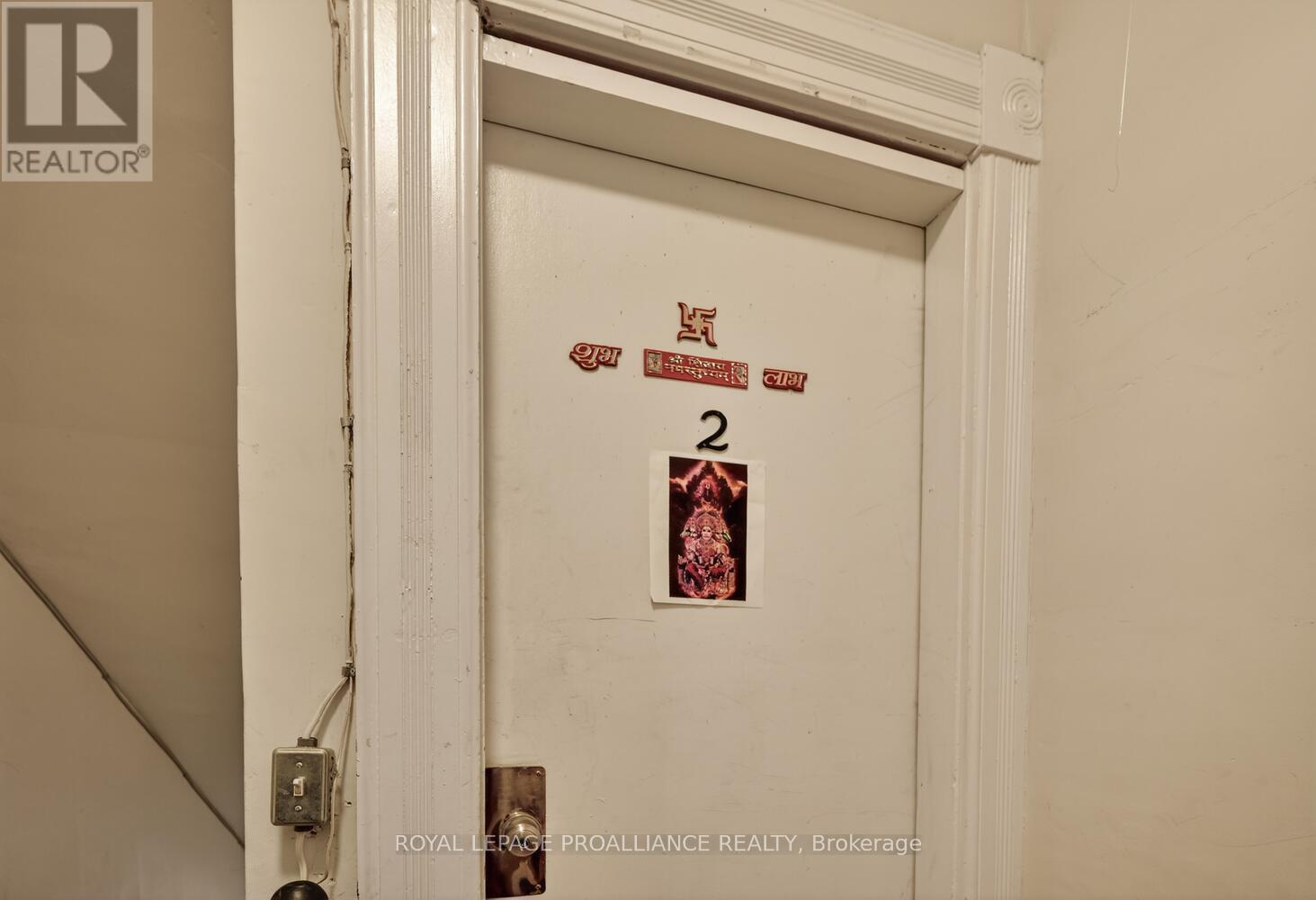 2 -42 King Street E, Brockville, Ontario  K6V 1B1 - Photo 2 - X12956588