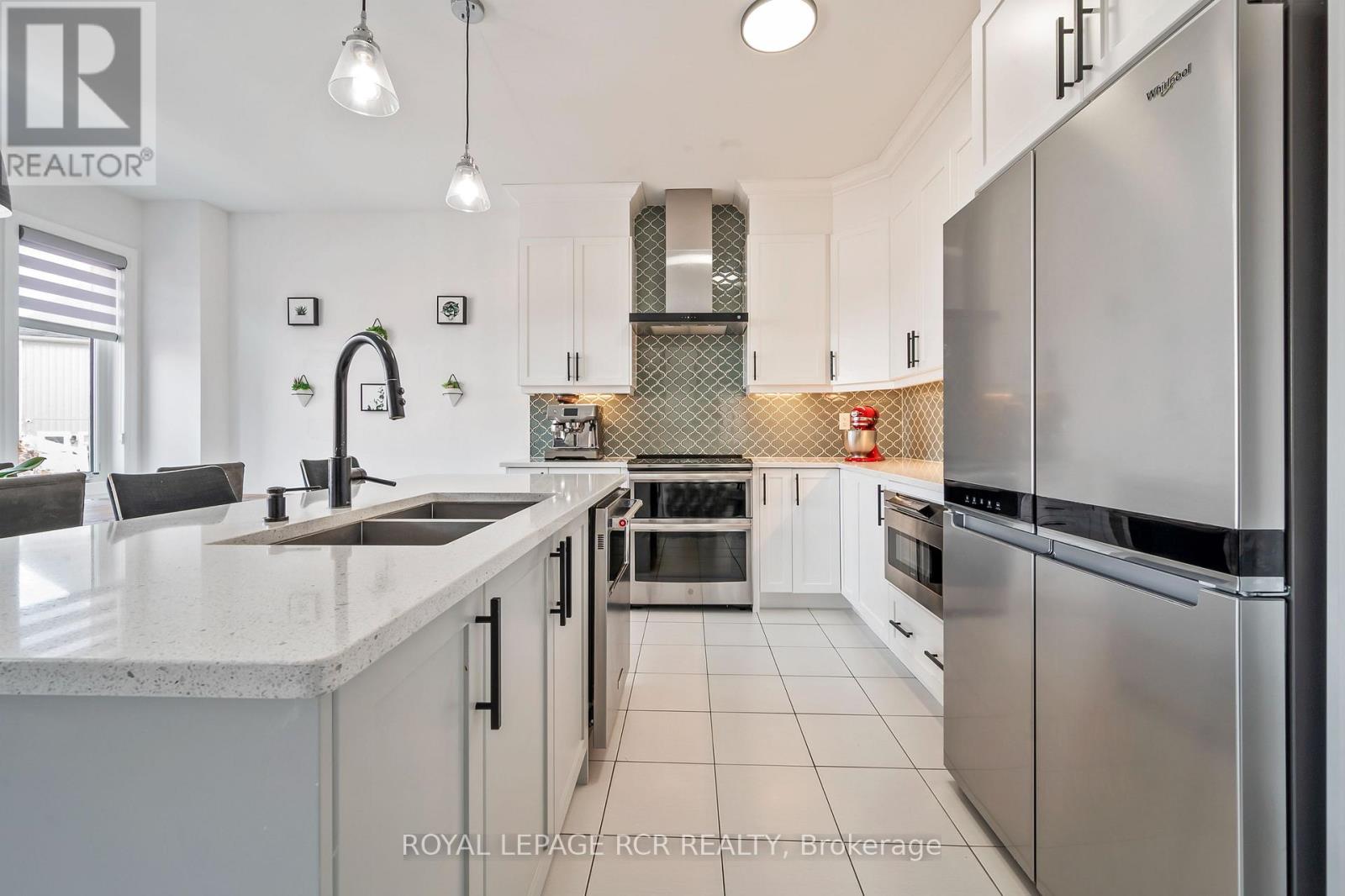 7 Paisley Way, Orangeville, Ontario  L9W 6Z5 - Photo 7 - W12872720