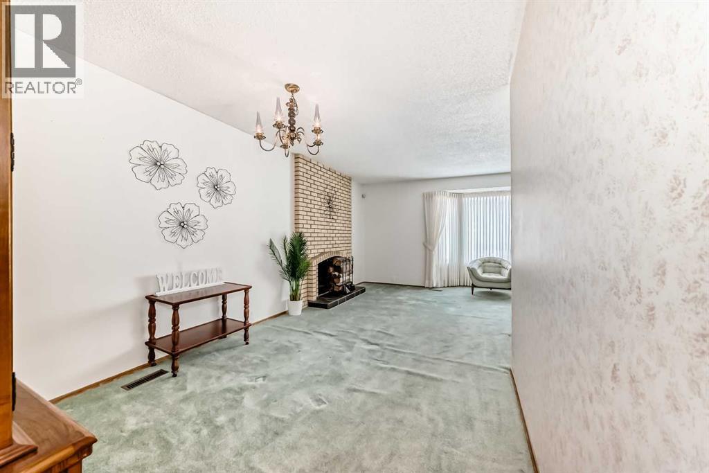 752 Cedarille Way SW, Calgary, Alberta  T2W 2G7 - Photo 16 - A2295915