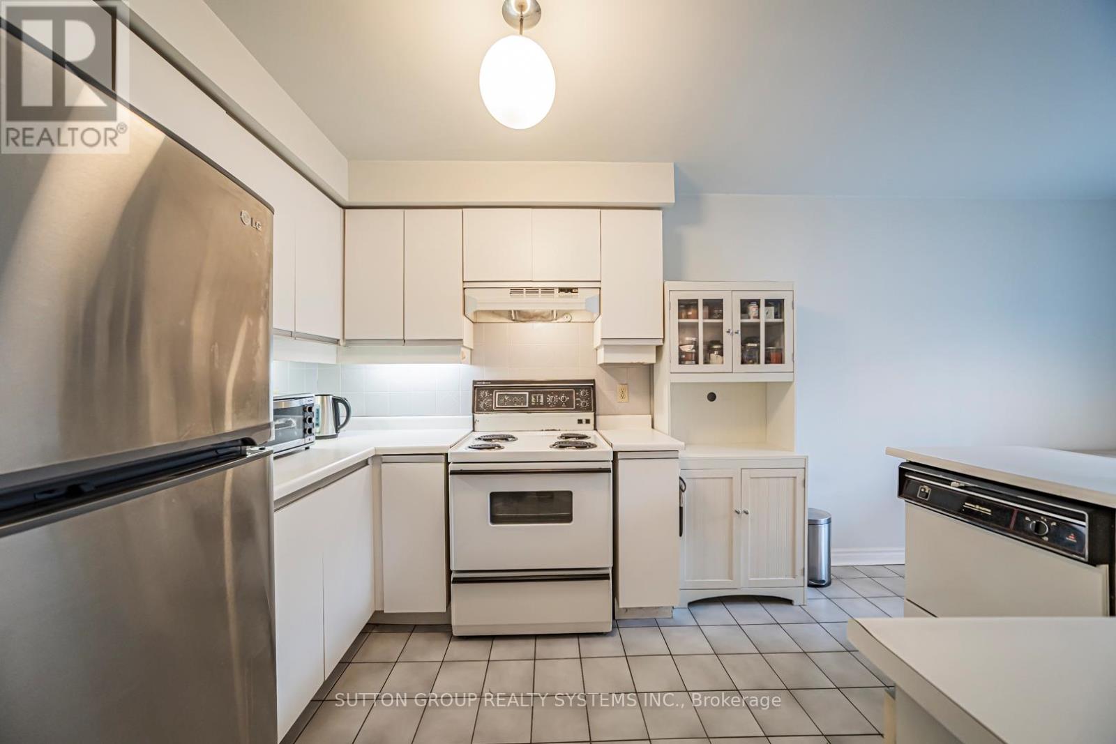 48 - 2275 Credit Valley Road, Mississauga, Ontario  L5M 4N5 - Photo 12 - W12956584