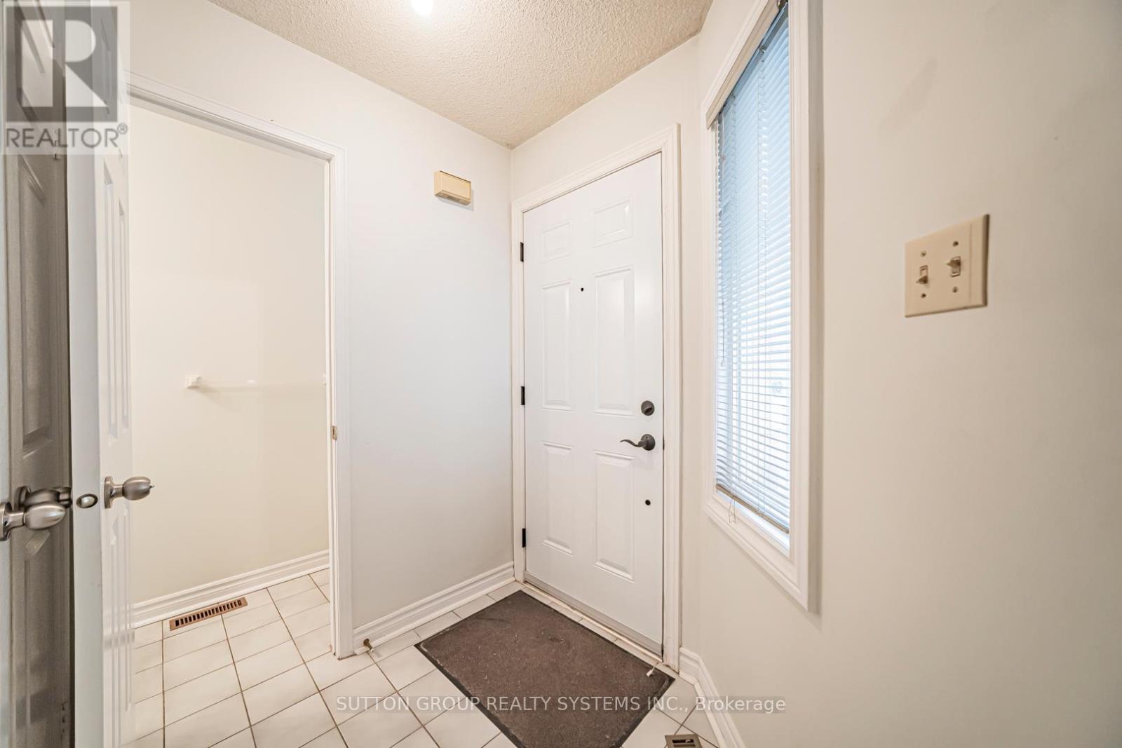 48 - 2275 Credit Valley Road, Mississauga, Ontario  L5M 4N5 - Photo 6 - W12956584