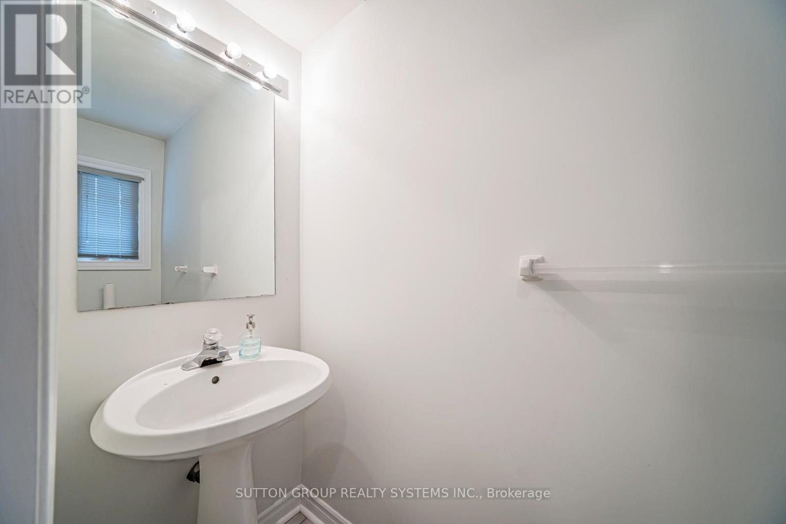 48 - 2275 Credit Valley Road, Mississauga, Ontario  L5M 4N5 - Photo 7 - W12956584
