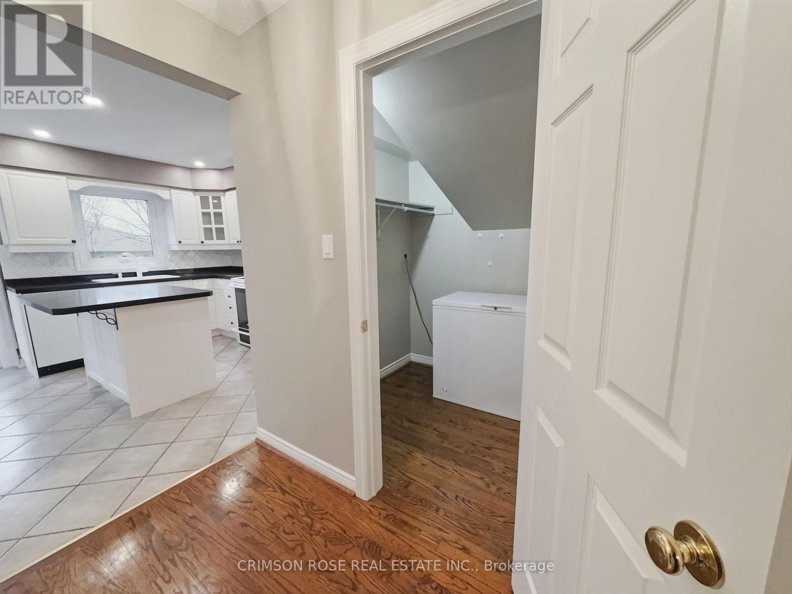 Upper - 2099 Blacksmith Lane, Oakville, Ontario  L6M 3A3 - Photo 24 - W12956586