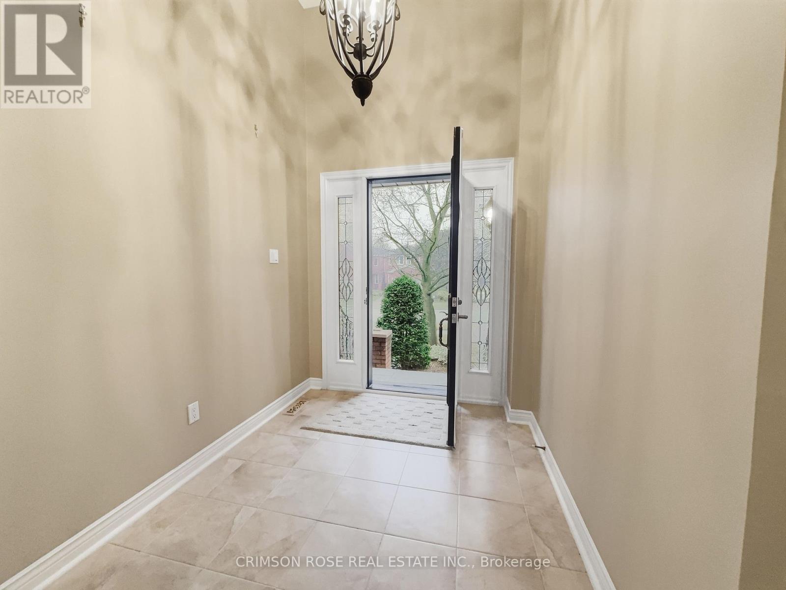 Upper - 2099 Blacksmith Lane, Oakville, Ontario  L6M 3A3 - Photo 5 - W12956586