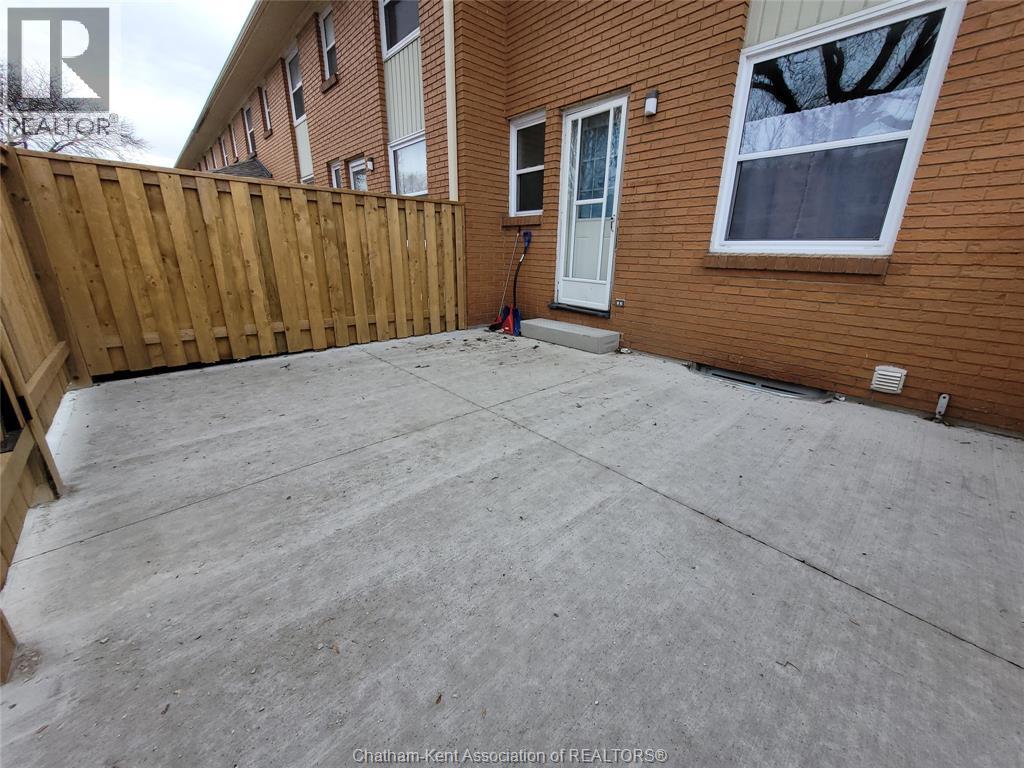 834 Exmouth Street Unit# 21, Sarnia, Ontario  N7T 5R2 - Photo 4 - 26005844