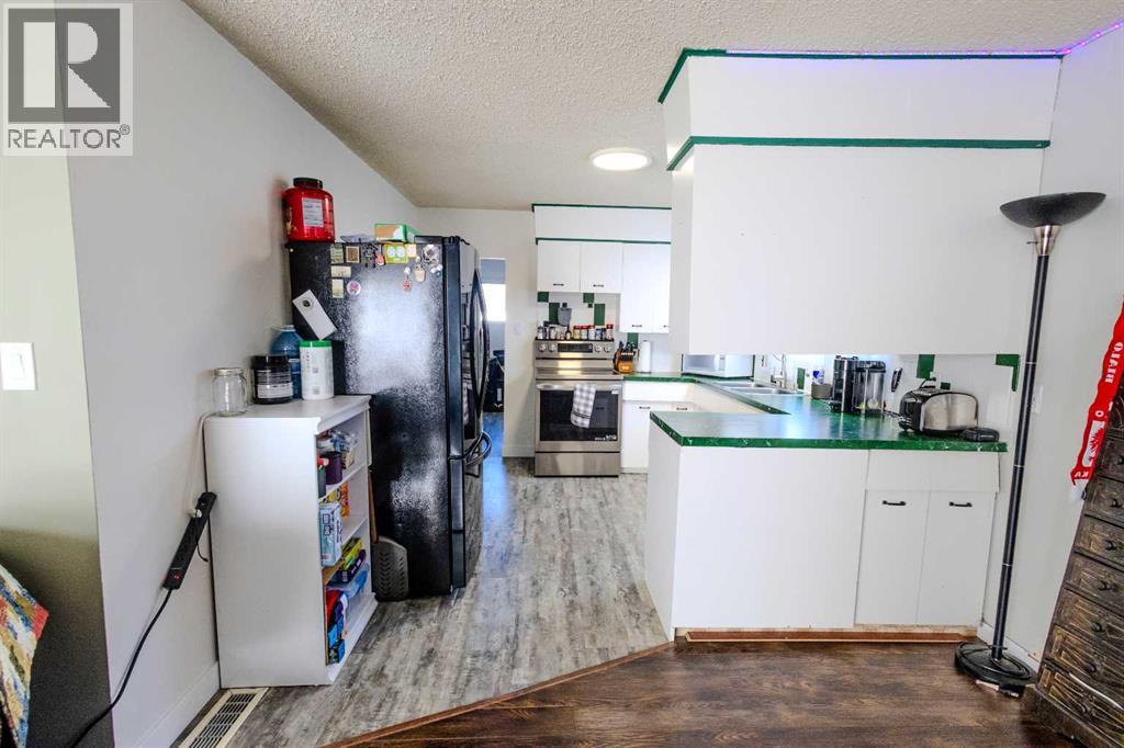 712 3 Avenue Nw, Slave Lake, Alberta  T0G 2A1 - Photo 6 - A2265158